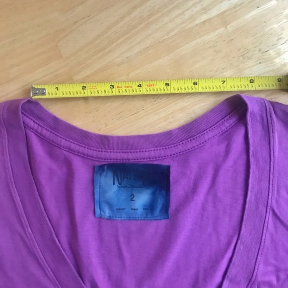 Nation LTD Classic Distressed Vneck Tee - Picture 6 of 6